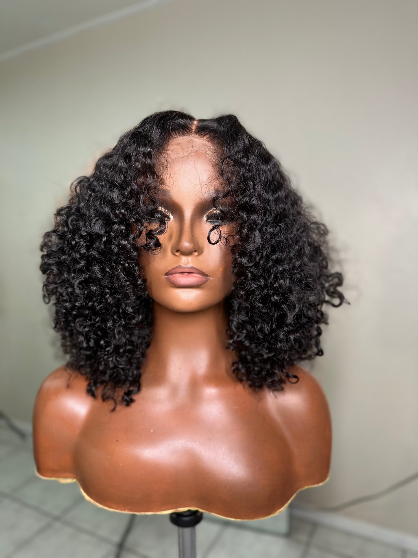 BELLA (layered cut)